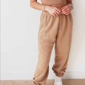 🤩FINAL SALE🤩PRETTY LITTLE THINGS sweatpant🤩🤩